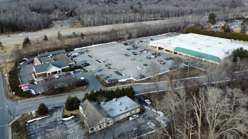 1681 W Main St, Willimantic, Ct, Willimantic, CT à vendre - Photo de l’immeuble – Image 2 sur 13