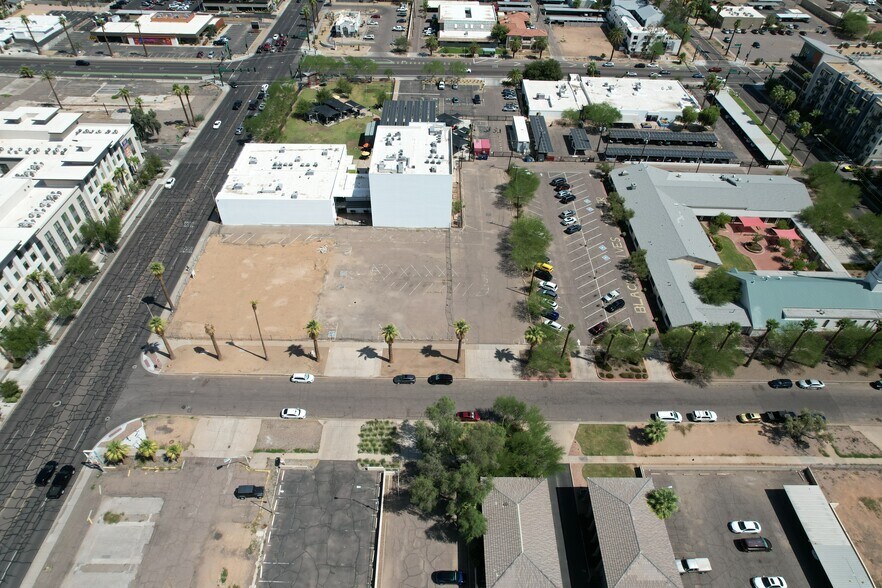 207 E McDowell Rd, Phoenix, AZ à vendre - Photo de l’immeuble – Image 3 sur 4