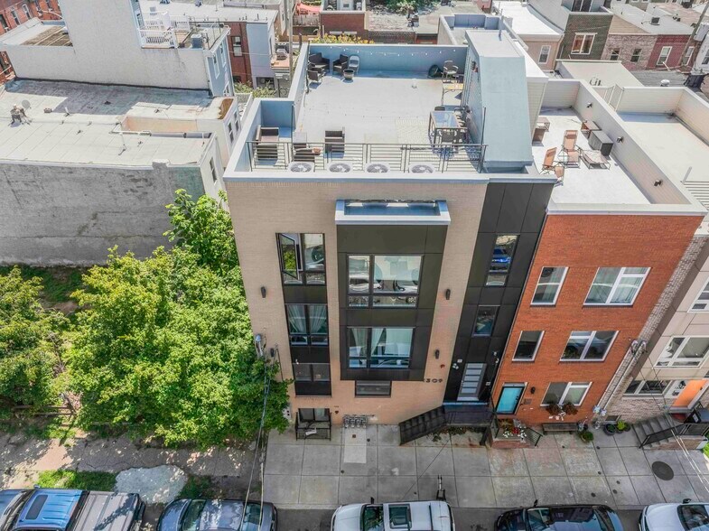 1309 S 20th St, Philadelphia, PA à vendre - Photo principale – Image 1 sur 43