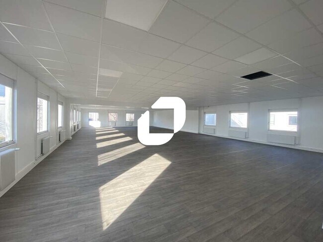 Plus de détails pour Bureau à vendre