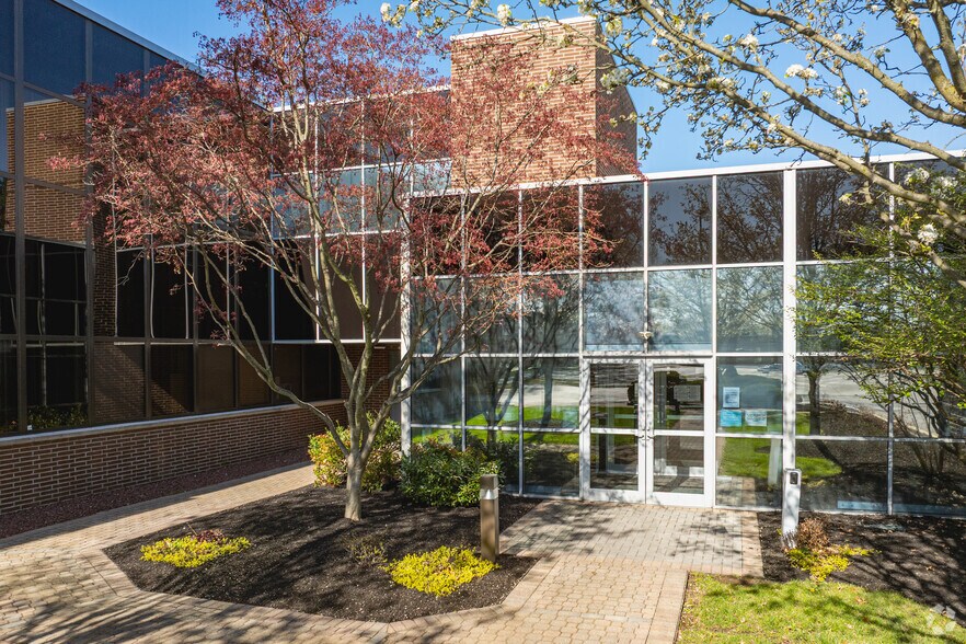 800 Barksdale Rd, Newark, DE à louer - Photo de l’immeuble – Image 3 sur 24