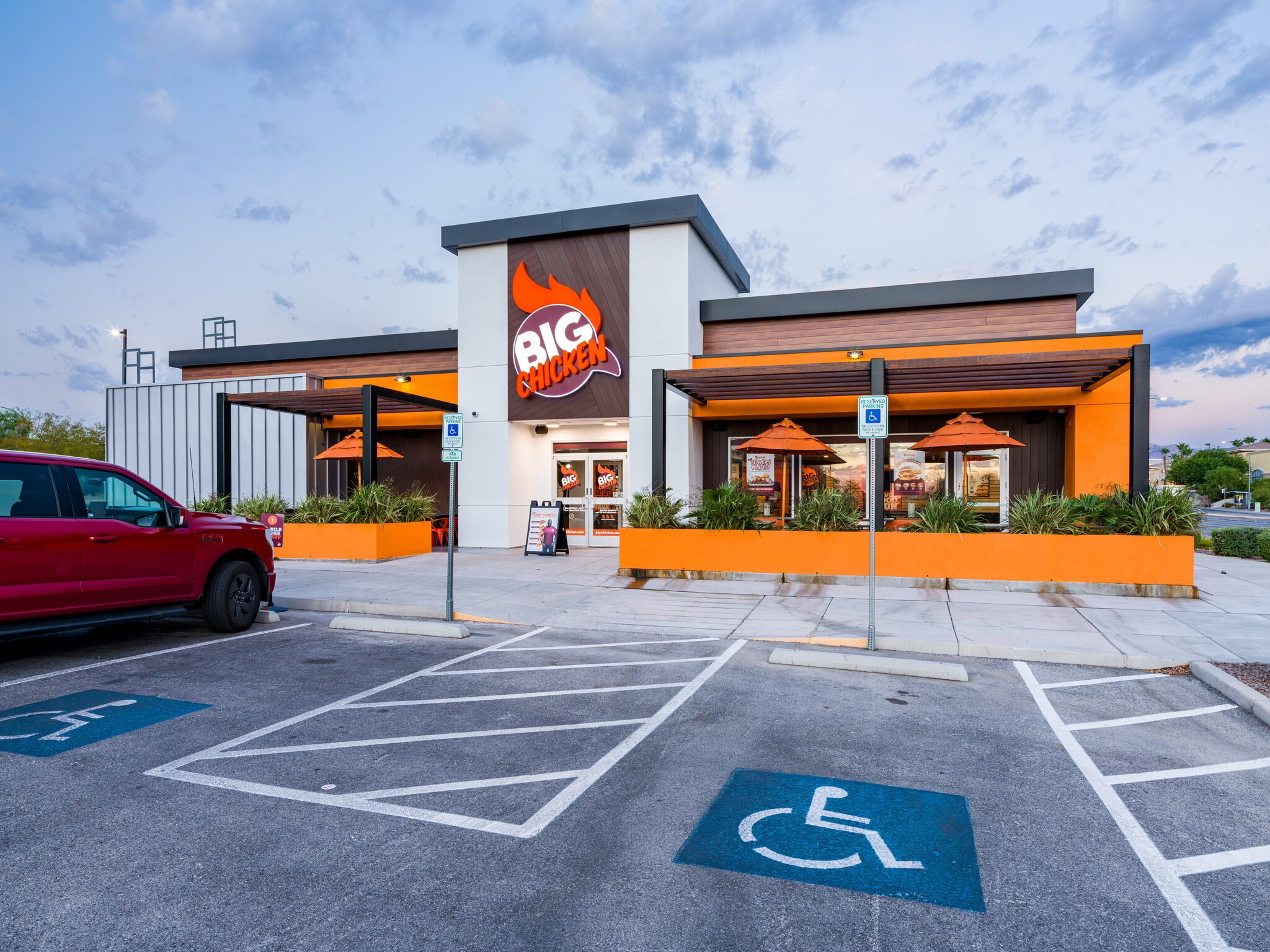 9595 W Tropicana Ave, Las Vegas, NV à louer Photo de l’immeuble– Image 1 sur 18