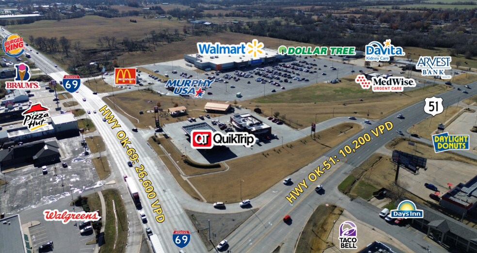 300 S Dewey Ave, Wagoner, OK à vendre - Aérien – Image 2 sur 2