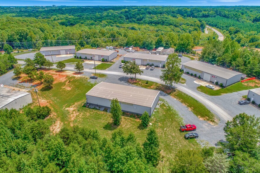 1011 Society Ln, Fort Mill, SC à louer - Photo de l’immeuble – Image 3 sur 17