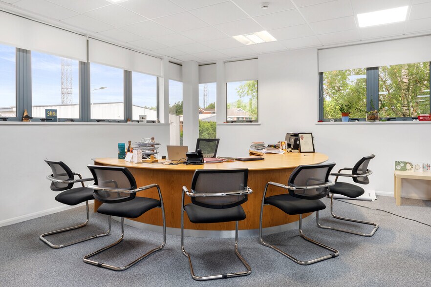 18B Meridian Est, Leicester à louer - Photo de l’immeuble – Image 3 sur 17