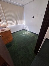 8263 Grove Ave, Rancho Cucamonga, CA à louer Photo intérieure– Image 2 sur 27