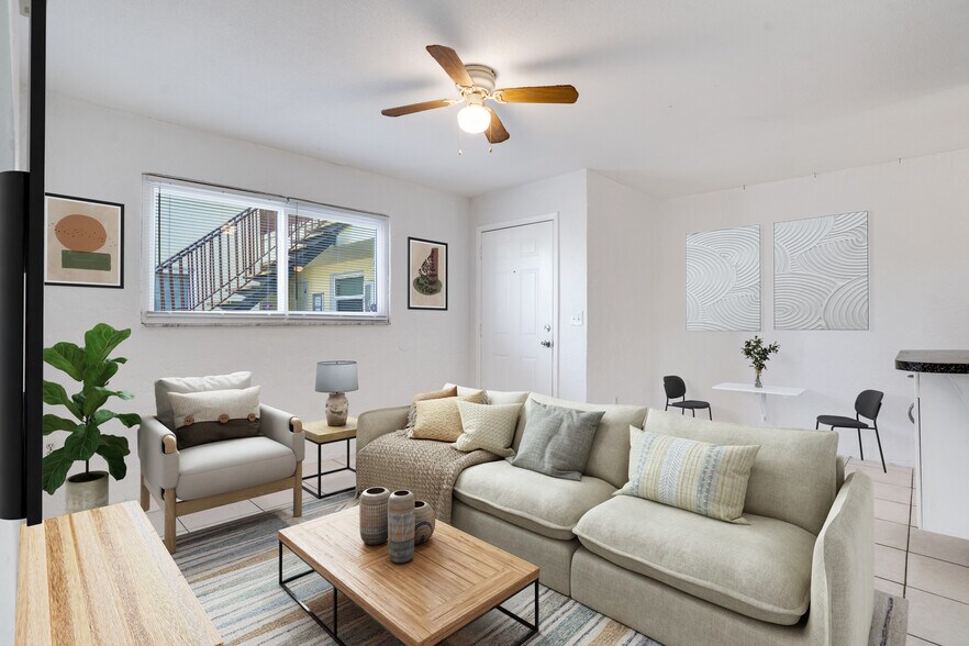 1940-1942 Passaic Ave, Fort Myers, FL à vendre - Photo de l’immeuble – Image 3 sur 12