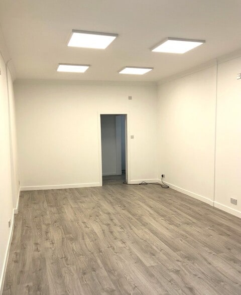8E-8W Bonnygate W, Cupar à vendre - Photo intérieure – Image 3 sur 3