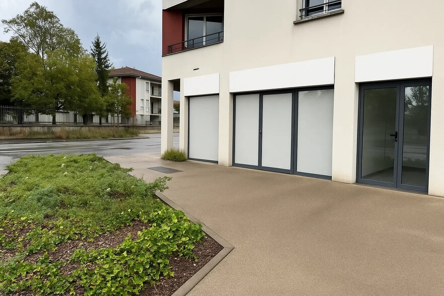 154 Avenue De Saint-Medard, Eysines à louer - Photo de l’immeuble – Image 2 sur 6