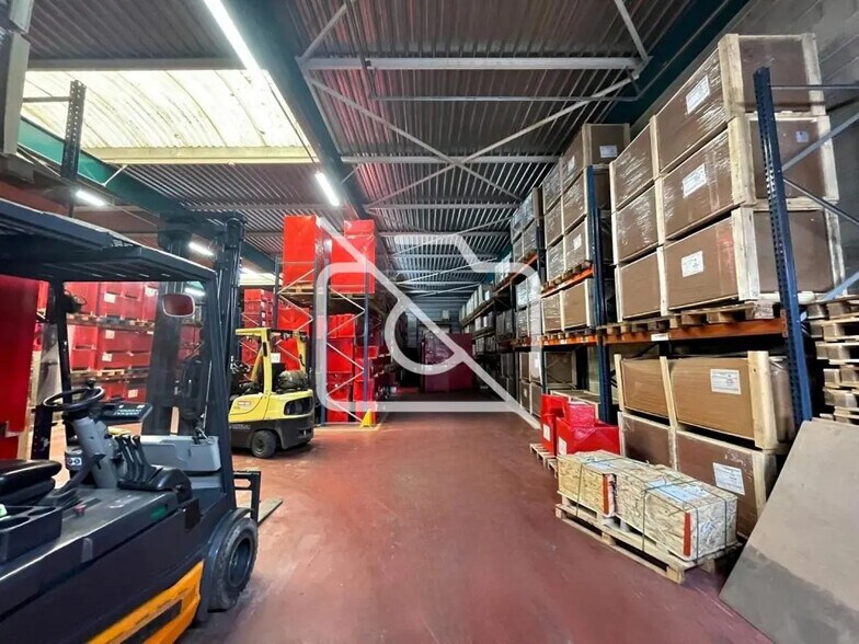 Industriel/Logistique dans Lisses à vendre - Photo de l’immeuble – Image 2 sur 9