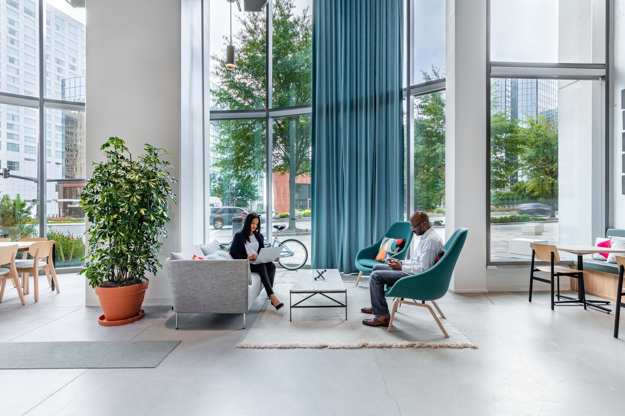 3372 Peachtree Rd NE, Atlanta, GA à louer Photo intérieure– Image 1 sur 13