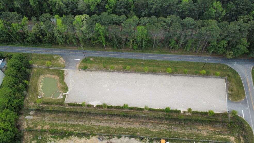 8077 Commerce Center Rd, Ladson, SC à louer - Photo principale – Image 1 sur 3