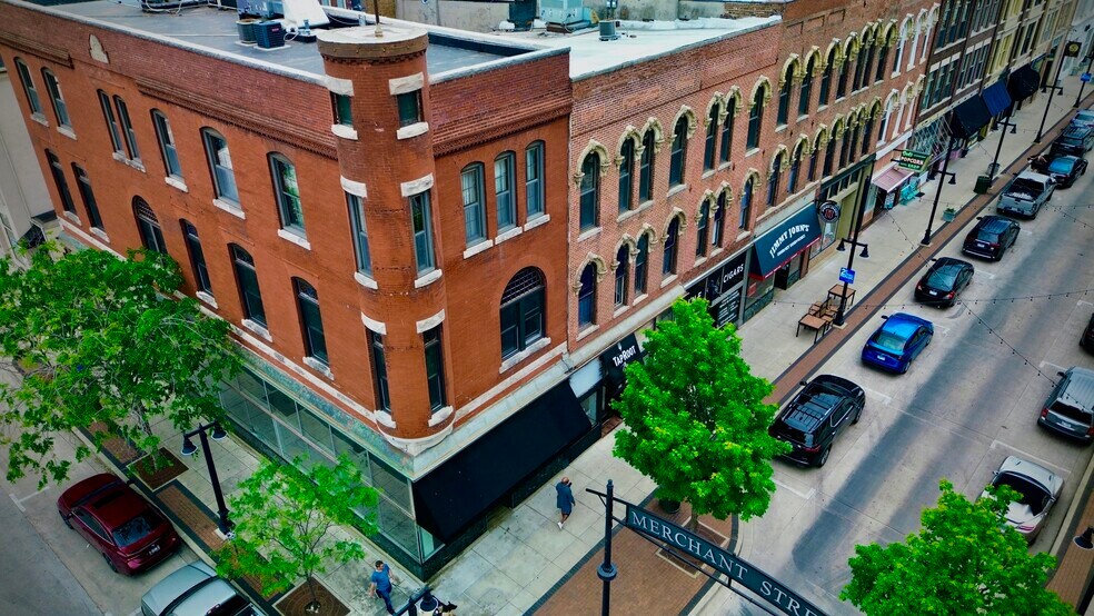 154-190 N Merchant St, Decatur, IL à vendre - Photo de l’immeuble – Image 2 sur 27
