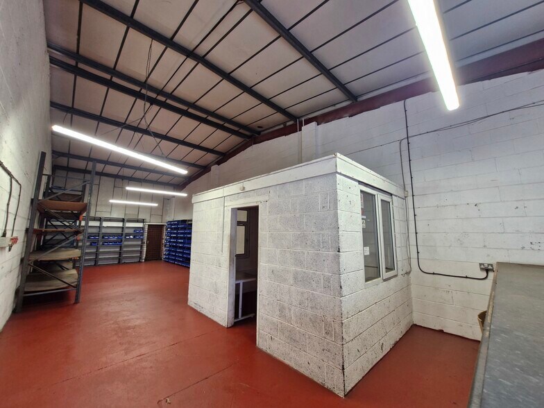 Sandall Stones Rd, Doncaster à louer - Photo de l’immeuble – Image 3 sur 4