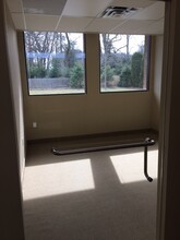 950 Highway 36, Leonardo, NJ à vendre Photo intérieure– Image 1 sur 3