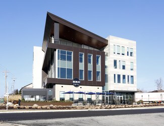 Plus de détails pour 350 Westfield Rd, Noblesville, IN - Bureau à vendre