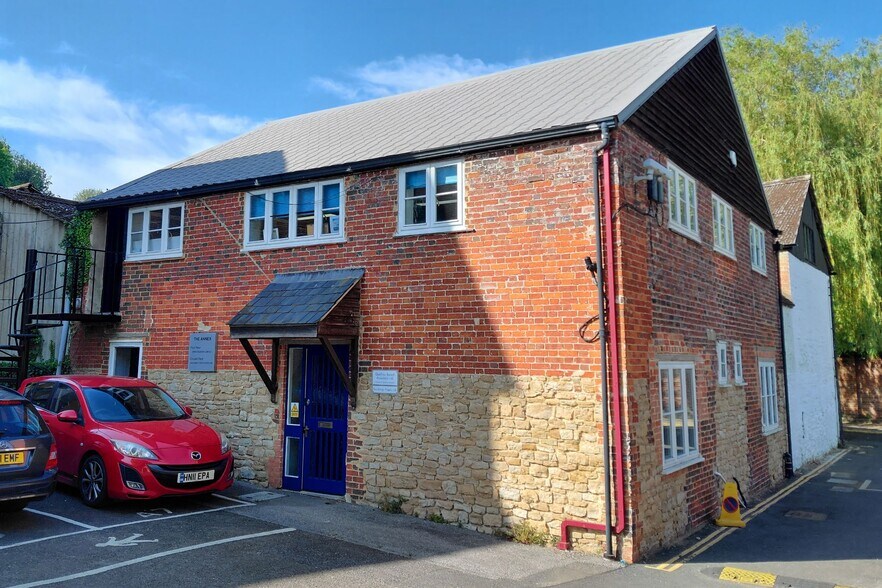 Mill Ln, Godalming à louer - Photo principale – Image 1 sur 3