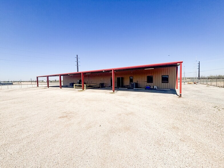9218 S Service Rd, Big Spring, TX à vendre - Photo de l’immeuble – Image 2 sur 13
