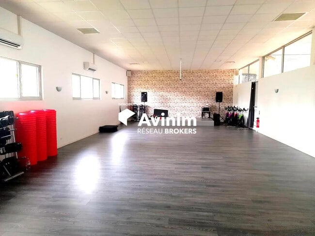 Plus de détails pour Bureau à vendre