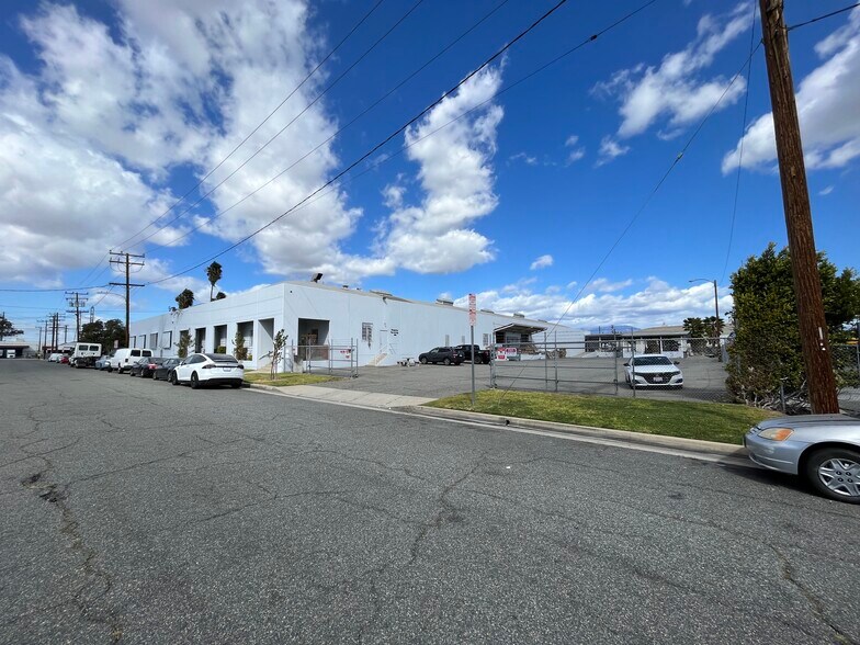 6465 Corvette St, Commerce, CA à louer - Photo de l’immeuble – Image 2 sur 8