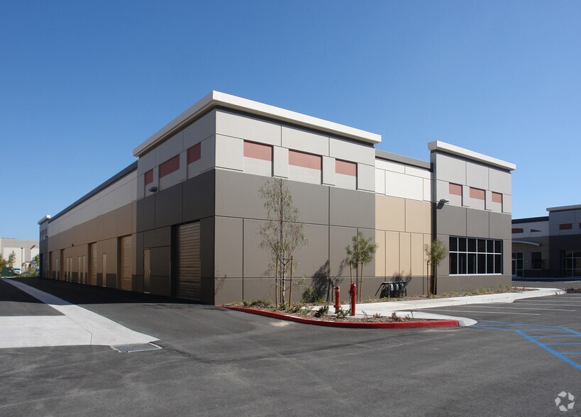 1510 Santiago Ridge Way, San Diego, CA à louer - Photo de l’immeuble – Image 2 sur 3