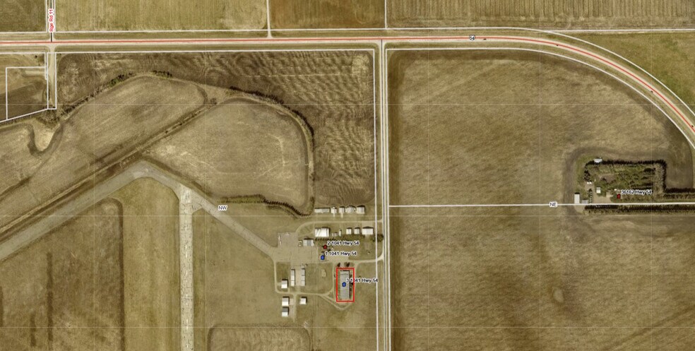 1041 Hwy 54, Innisfail, AB à louer - Photo de l’immeuble – Image 3 sur 16