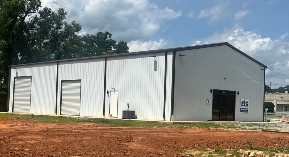 410 Long Ave, Greenwood, SC à louer - Photo de l’immeuble – Image 2 sur 6