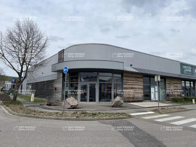 Plus de détails pour Local commercial à vendre