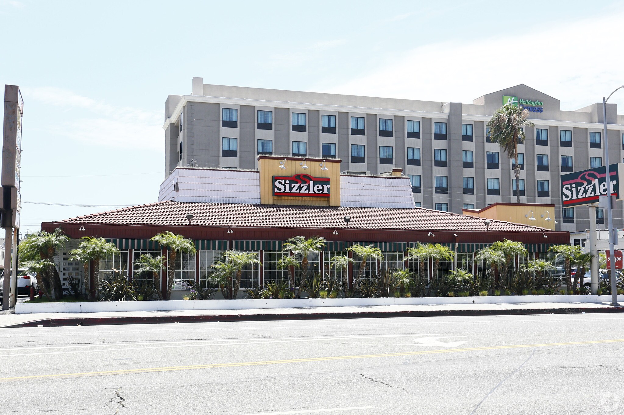 5856 W Manchester Ave, Los Angeles, CA à louer Photo principale– Image 1 sur 8