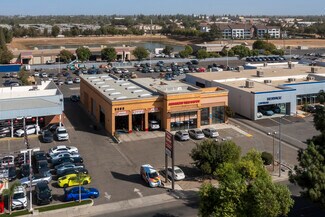 Plus de détails pour 5262 N Blackstone Ave, Fresno, CA - Bureau à louer