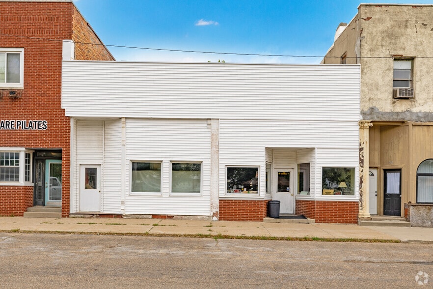 116-118 N Commerce St, Monroe, IA à vendre - Photo principale – Image 1 sur 3