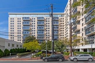 Plus de détails pour 4853 Cordell Ave, Bethesda, MD - Bureau à louer