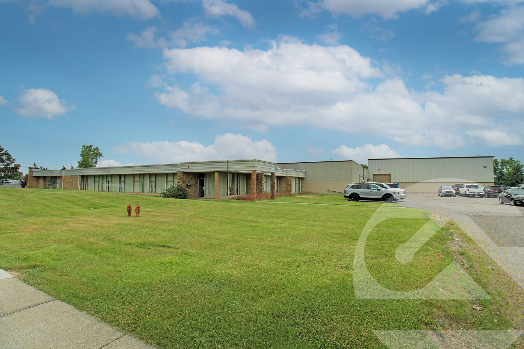 33195 Harper Ave, Saint Clair Shores, MI à vendre Photo de l’immeuble– Image 1 sur 6