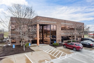 Plus de détails pour 1575 Corporate Woods Pky, Uniontown, OH - Coworking à louer