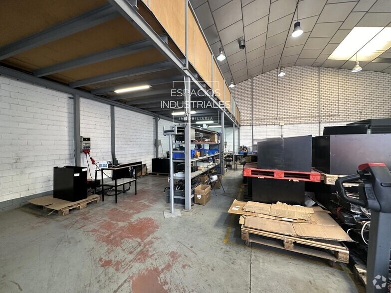 Industriel/Logistique dans Mejorada del Campo, Madrid à vendre - Photo de l’immeuble – Image 3 sur 5