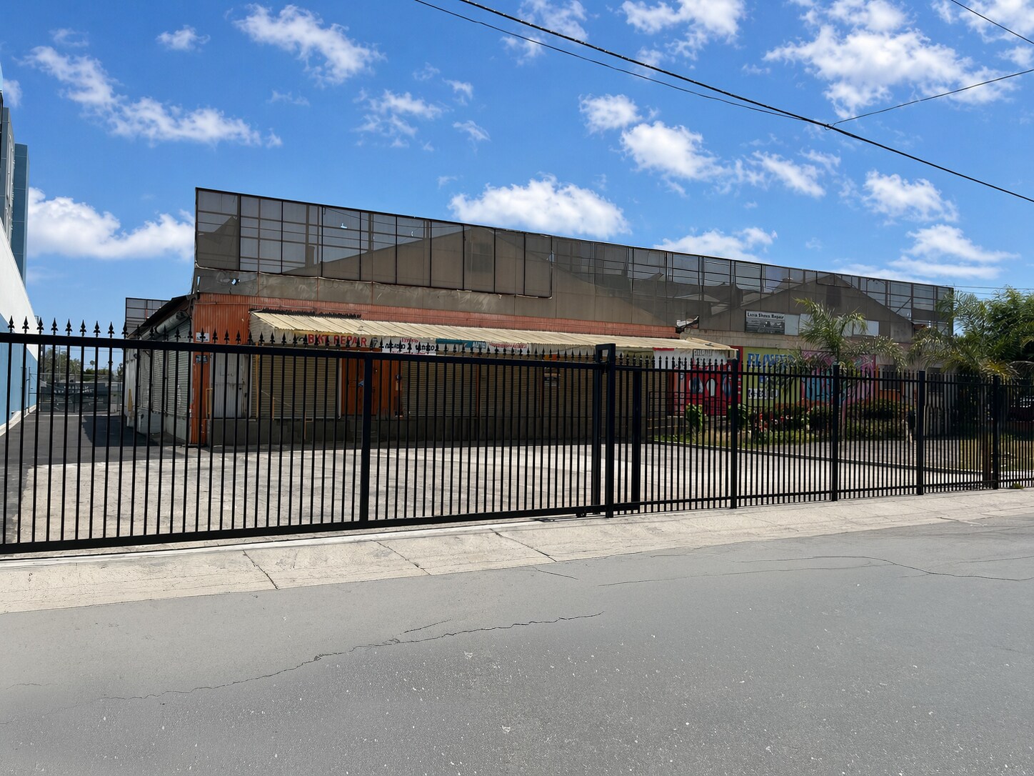 7230 Maie Ave, Los Angeles, CA à louer Photo principale– Image 1 sur 5