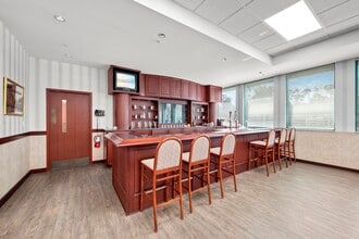 4747 Progress Ave, Naples, FL à vendre Photo intérieure– Image 2 sur 13