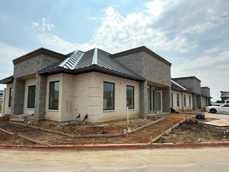 3925 S Preston Rd, Celina, TX à vendre - Photo de la construction – Image 2 sur 8