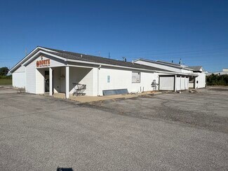 Plus de détails pour 810 Deal St, Highland, IL - Industriel/Logistique à vendre