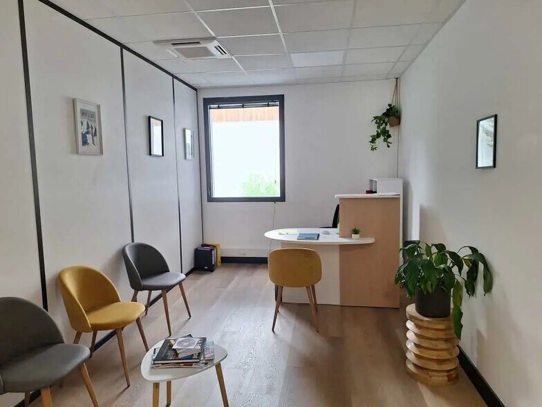 Bureau dans Mérignac à louer - Photo de l’immeuble – Image 3 sur 11