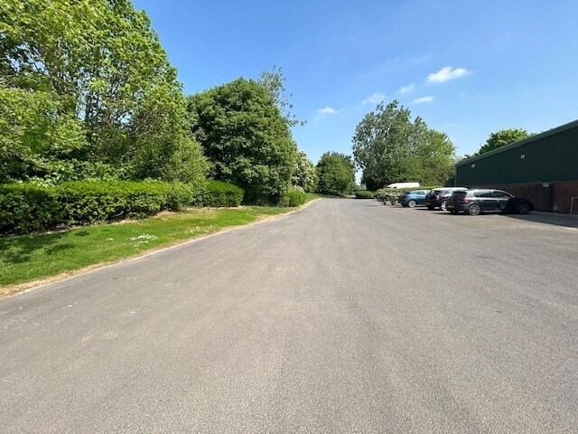 Crouch Ln, Windsor à louer - Photo de l’immeuble – Image 3 sur 3