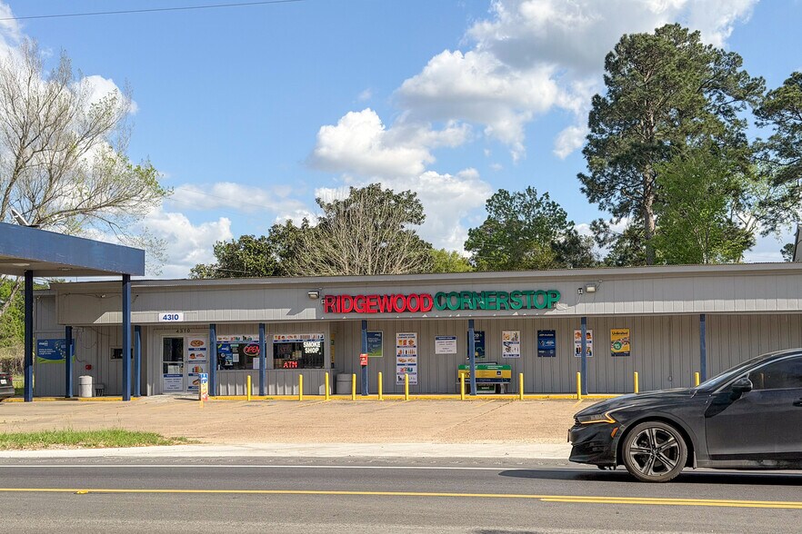 4310 N Main St, Liberty, TX à vendre - Photo de l’immeuble – Image 3 sur 5