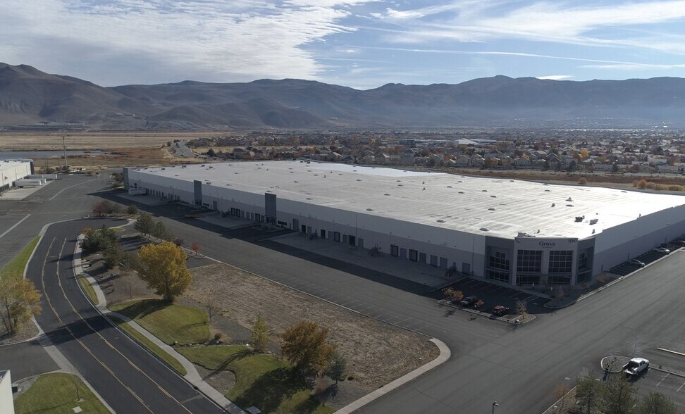 1190 Trademark Dr, Reno, NV à louer - Vidéo sur l’annonce professionnelle – Image 2 sur 12