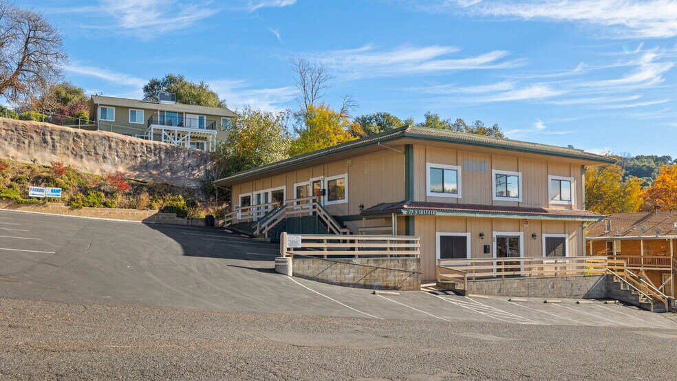 27 S Shepherd St, Sonora, CA à vendre - Photo de l’immeuble – Image 2 sur 31