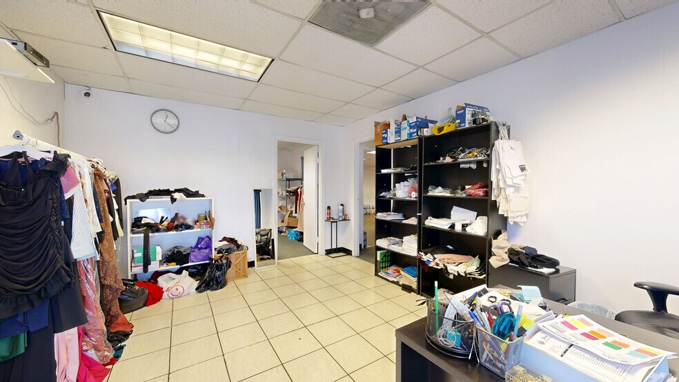 4444 Union Pacific Ave, Commerce, CA à vendre - Numérisation 3D Matterport – Image 3 sur 24