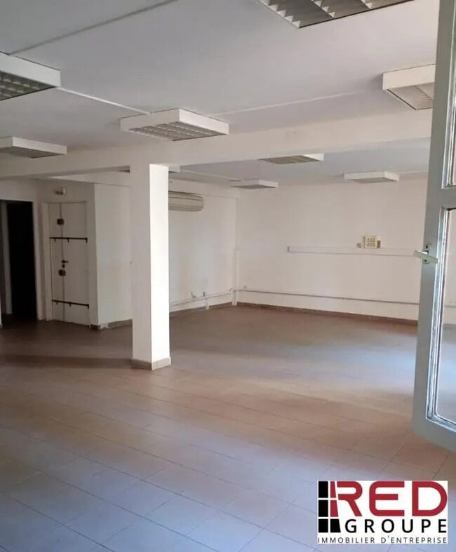 Plus de détails pour Bureau à vendre