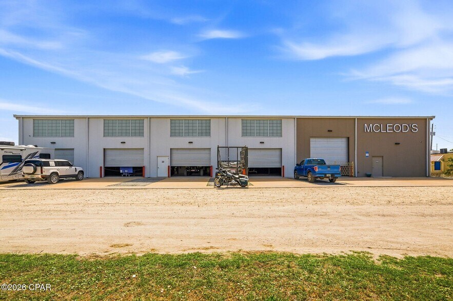 1331 Harrison Ave, Panama City, FL à vendre - Photo de l’immeuble – Image 3 sur 51
