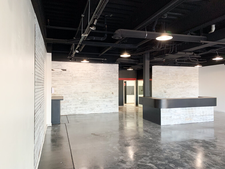 2400 Glenna Goodacre Blvd, Lubbock, TX à louer - Photo intérieure – Image 2 sur 10