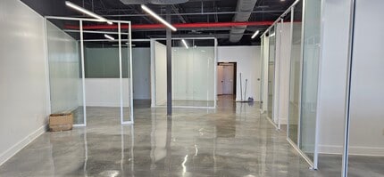 6100 Peachtree Industrial Blvd, Atlanta, GA à louer Photo intérieure– Image 1 sur 3
