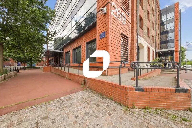 Bureau dans Aubervilliers à louer - Photo de l’immeuble – Image 2 sur 16